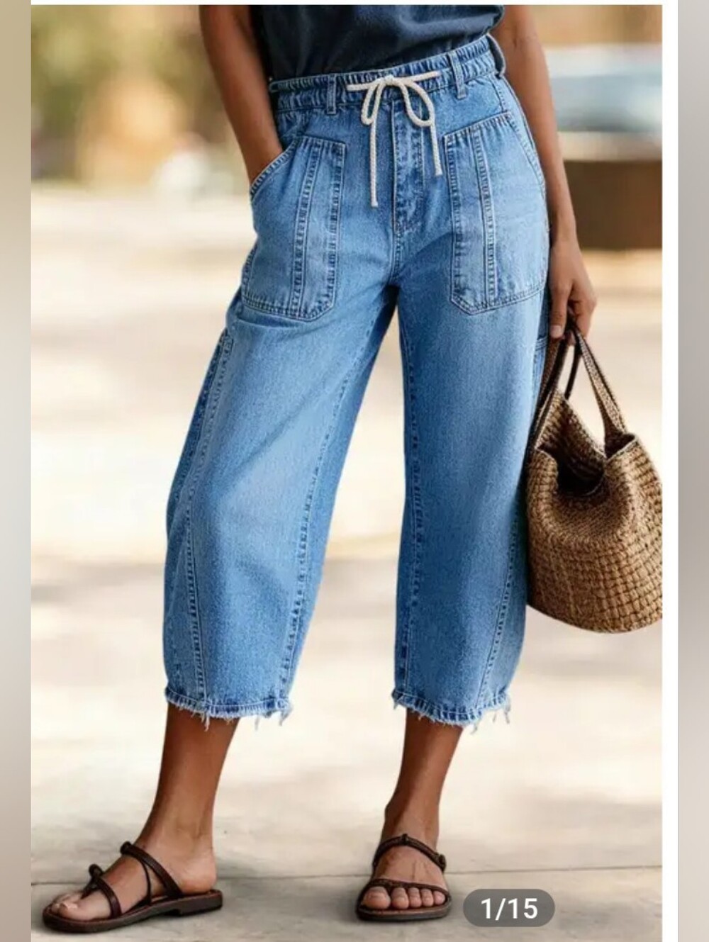 Flamingals Raw Hem Drawstring Mid Waist Barrel Leg Capri Jeans NWT Medium
